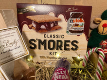 Load image into Gallery viewer, The S&#39;mores Christmas Cosy Box (mini)

